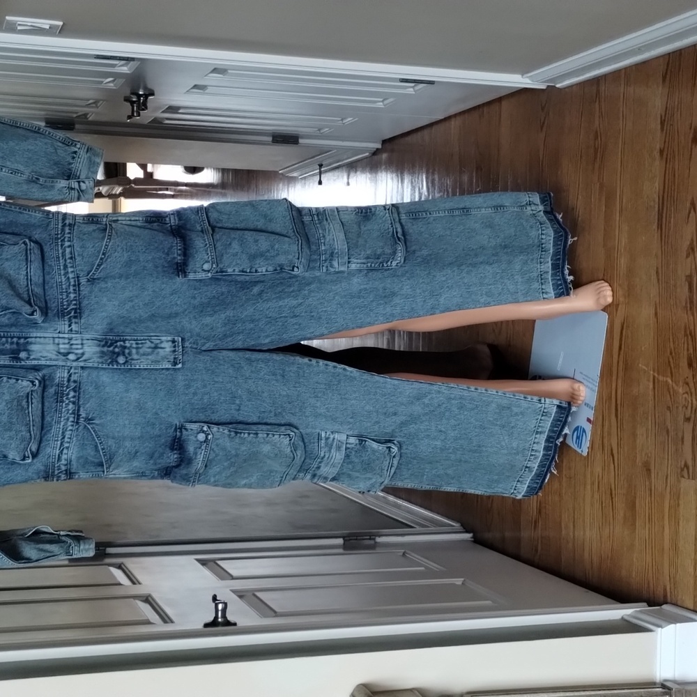 Hudson + Zoe Jeans Relaxed Fit - Picture 4 of 14